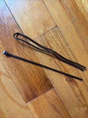 Black Metal Hair Pins